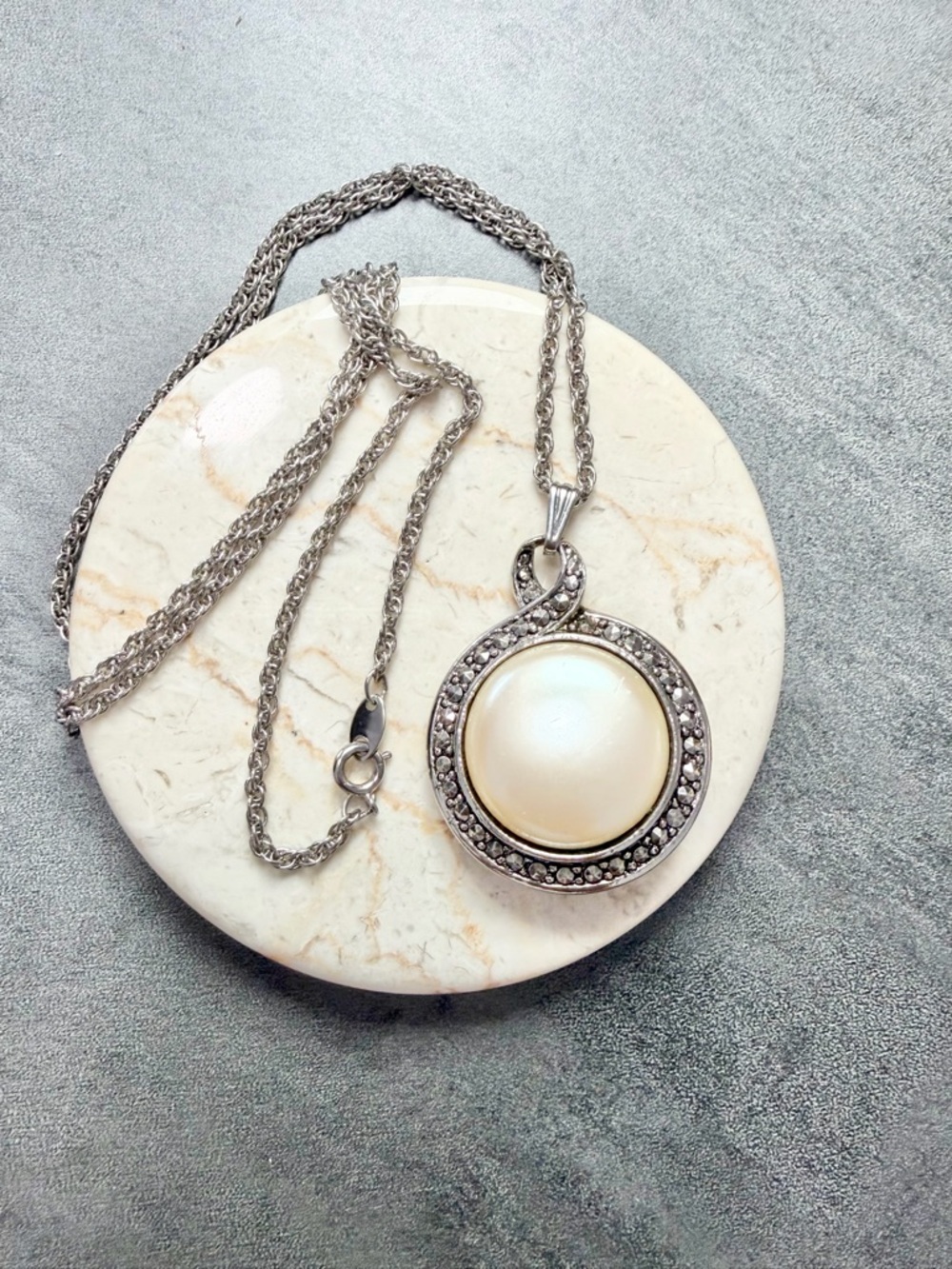 Vintage 1993 Avon Heirloom Riches Necklace Double Sides Pendant Marcasite Pearl
